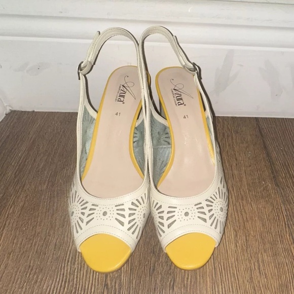 Azura Sandals Womens Size 10 White & Yellow Spring Step Engagement Slingback - Picture 4 of 8